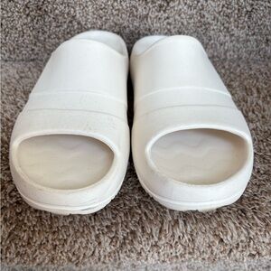 Sperry Unisex Off White Slide Sandals